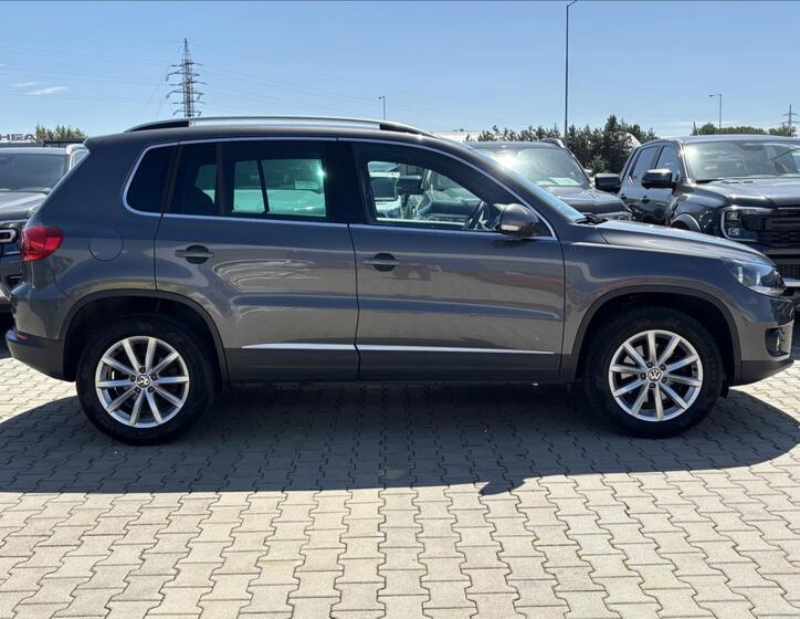 Volkswagen Tiguan 6