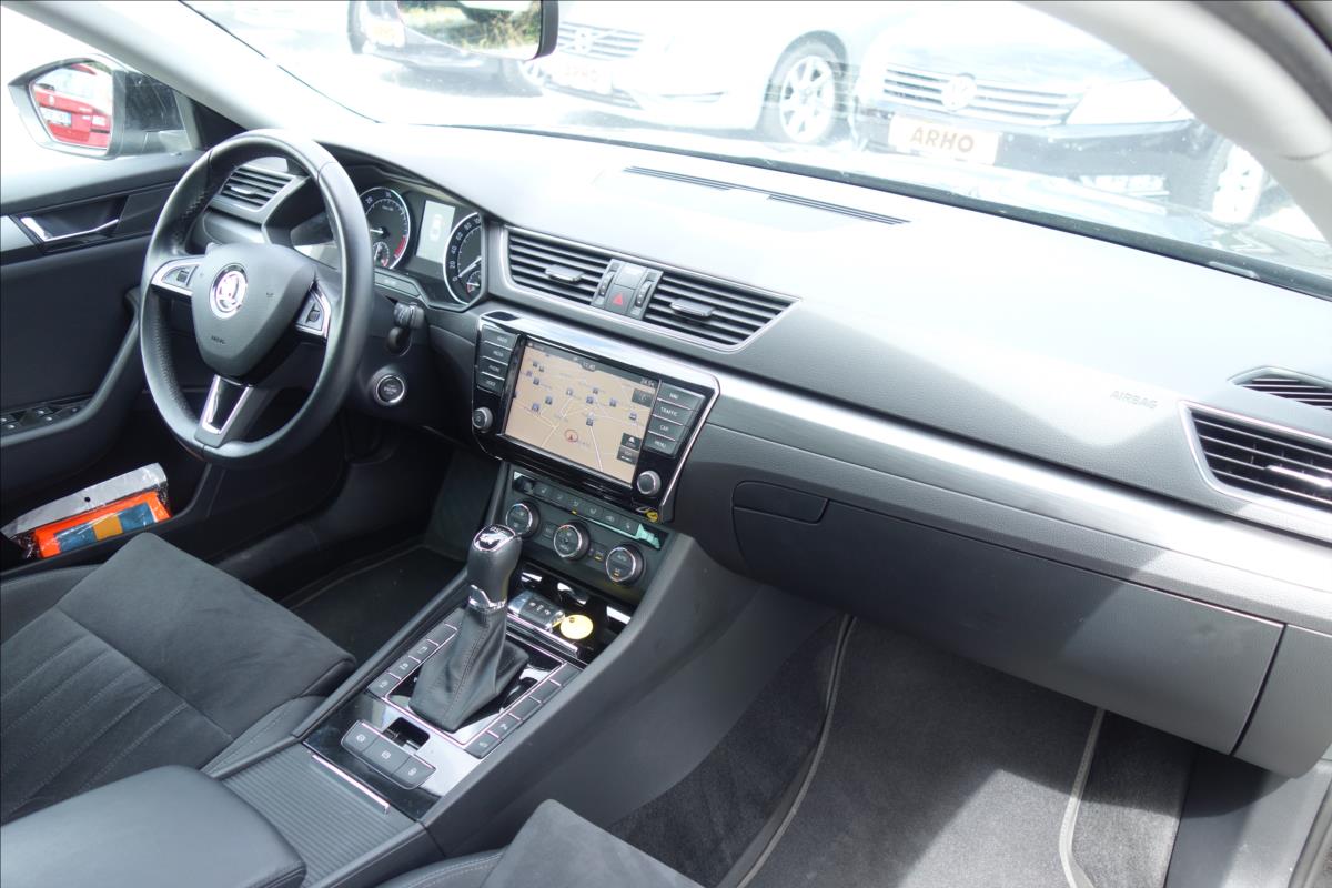 Škoda Superb