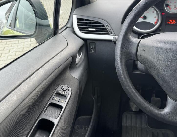 Peugeot 207 14
