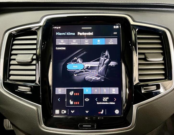 Volvo XC90 16