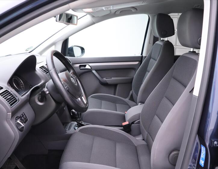 Volkswagen Touran 12