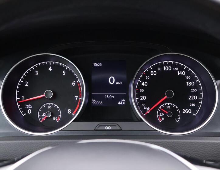 Volkswagen Golf 20