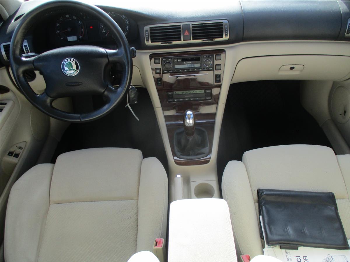 Škoda Superb