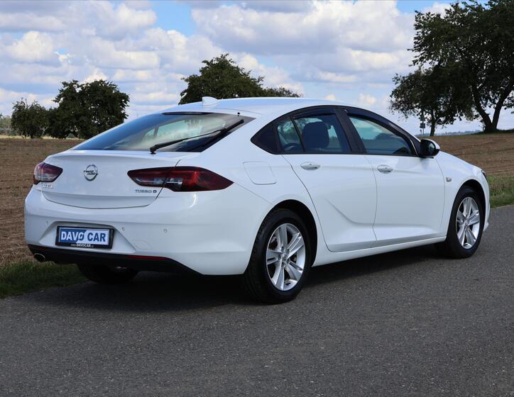 Opel Insignia 7