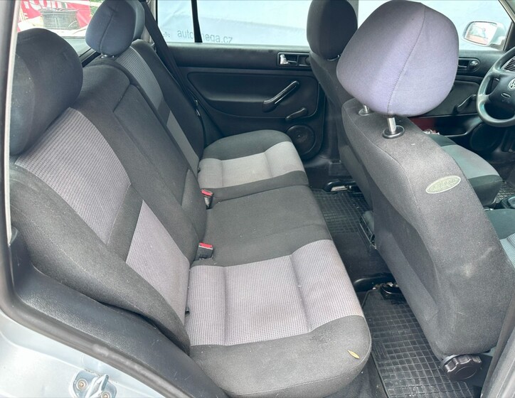 Volkswagen Golf 14