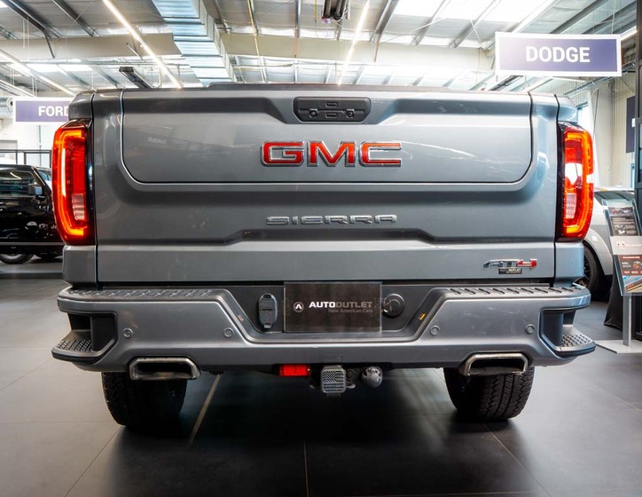 GMC Sierra 5