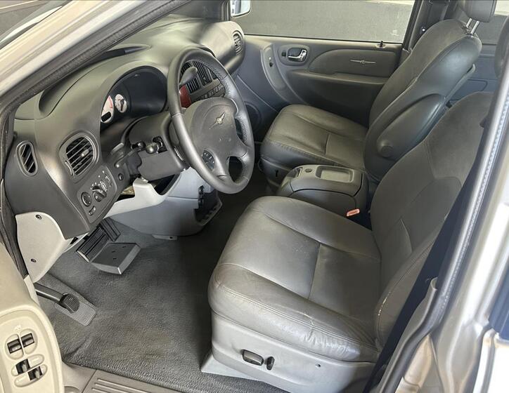 Chrysler Grand Voyager 9