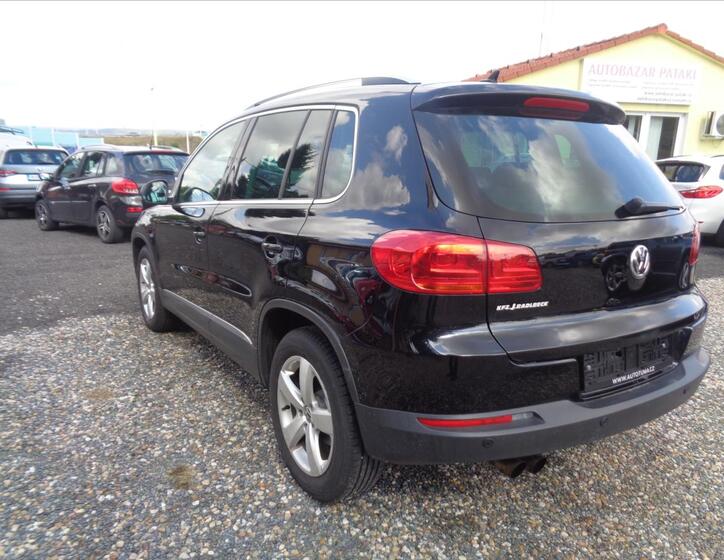 Volkswagen Tiguan 7
