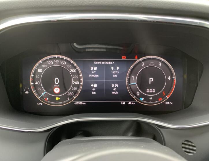 Jaguar F-Pace 19