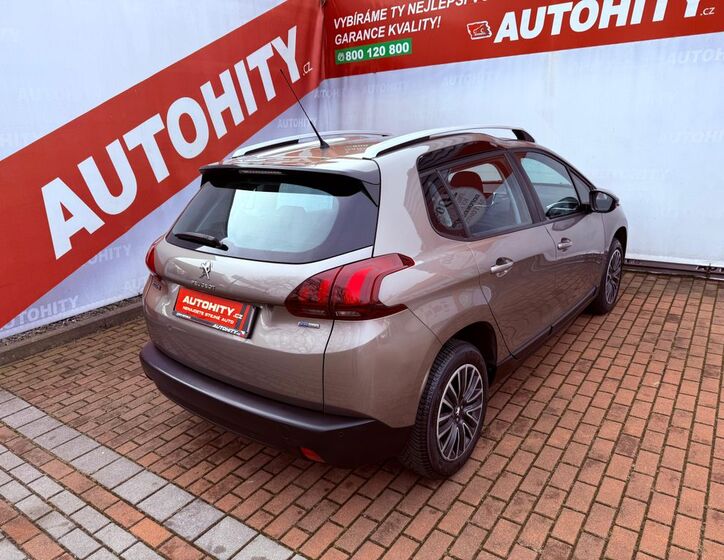 Peugeot 2008 7