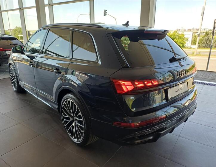 Audi Q7 7
