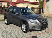 Volkswagen Tiguan 1