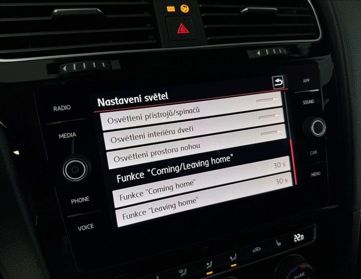 Volkswagen Golf 32