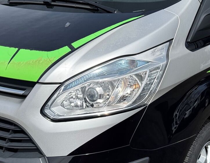 Ford Tourneo Custom 5