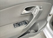 Volkswagen Polo 12