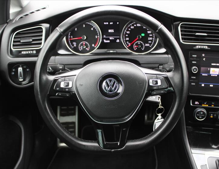 Volkswagen Golf 14