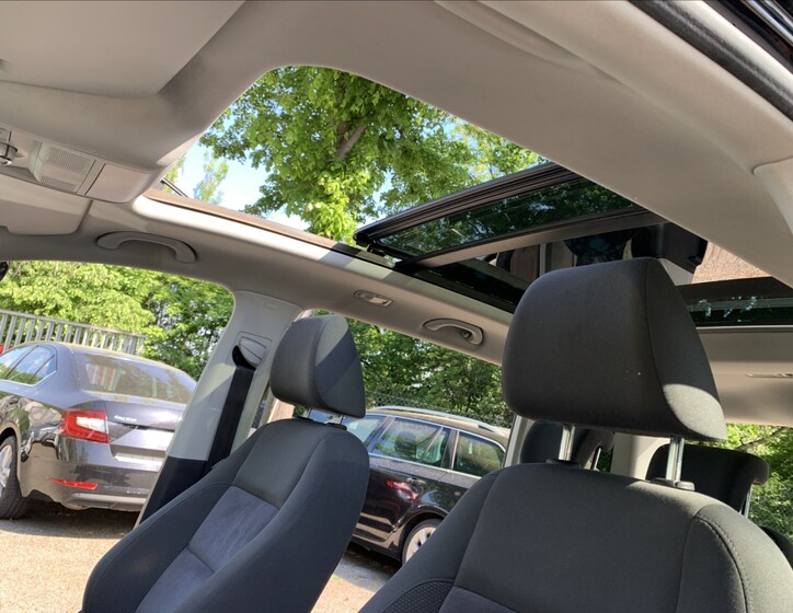 Volkswagen Touran 17