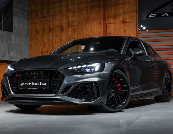 Audi RS5 8