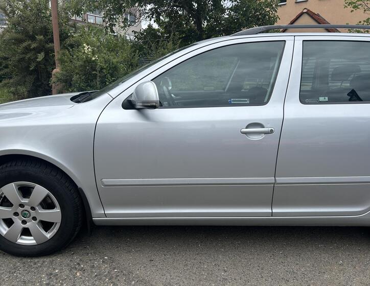 Škoda Octavia 12