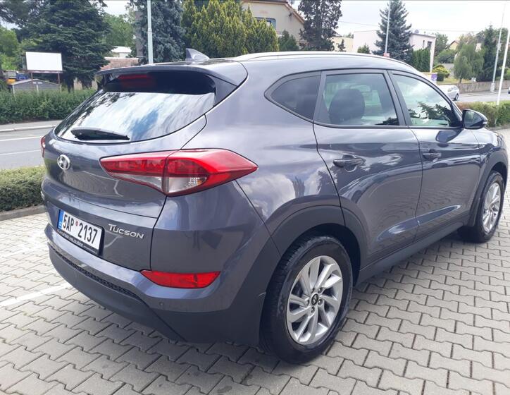 Hyundai Tucson 4