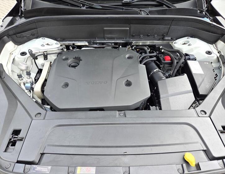 Volvo XC90 24