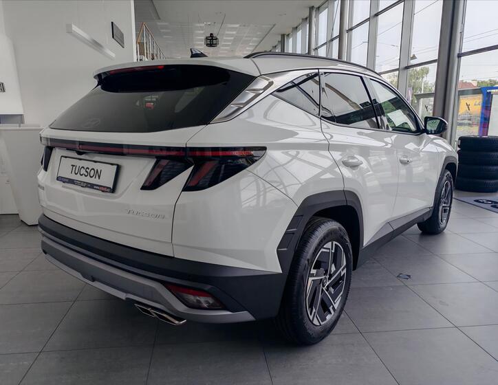 Hyundai Tucson 4