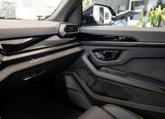 Lamborghini Urus 17