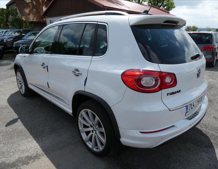 Volkswagen Tiguan 7