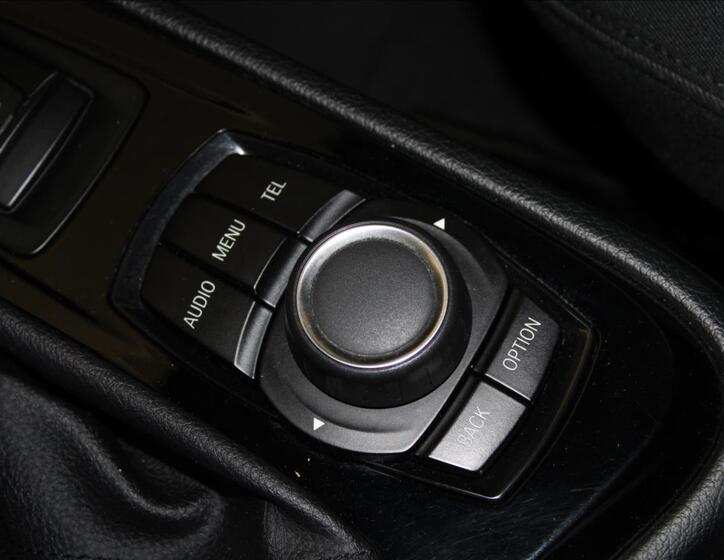 BMW Řada 2 44