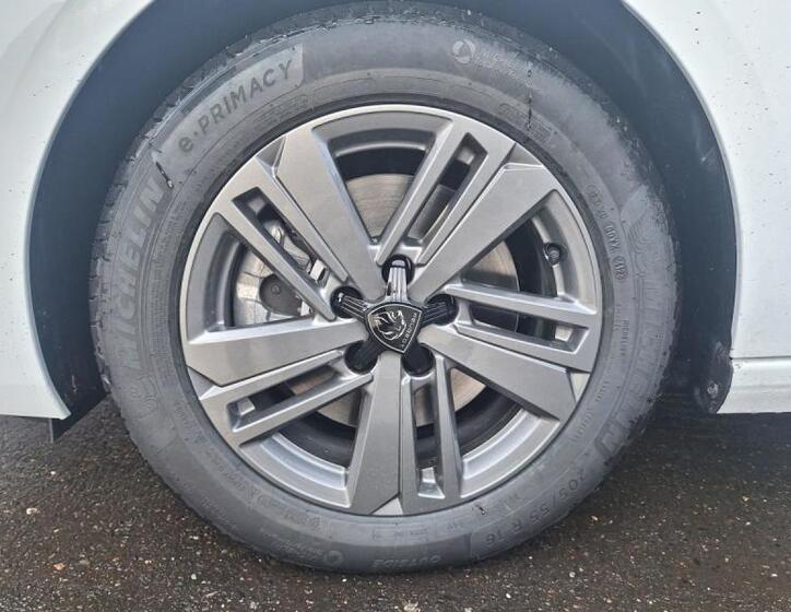 Peugeot 308 10