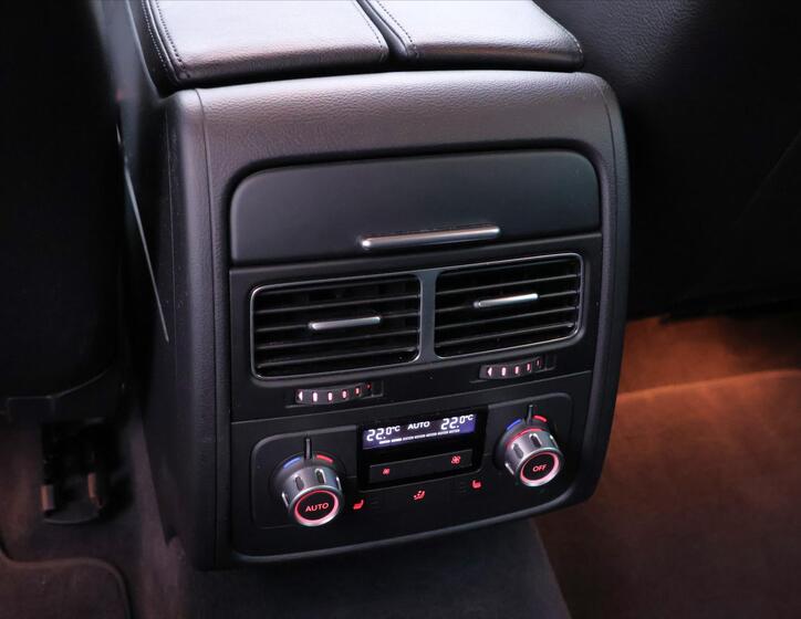 Volkswagen Touareg 34
