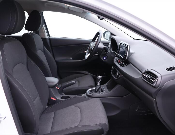 Hyundai i30 11