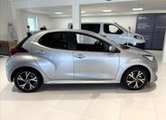 Toyota Yaris 8