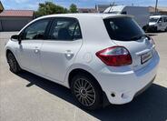 Toyota Auris 7