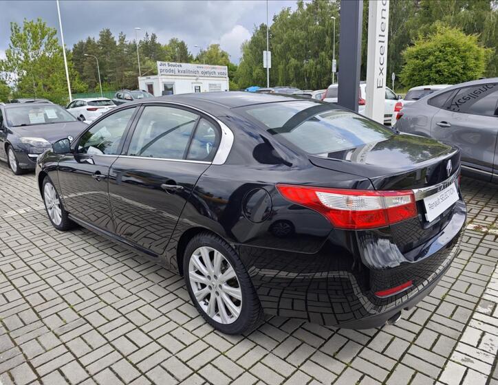 Renault Latitude 4