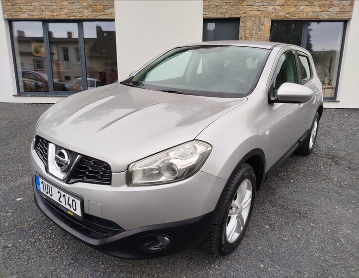 Nissan Qashqai 1