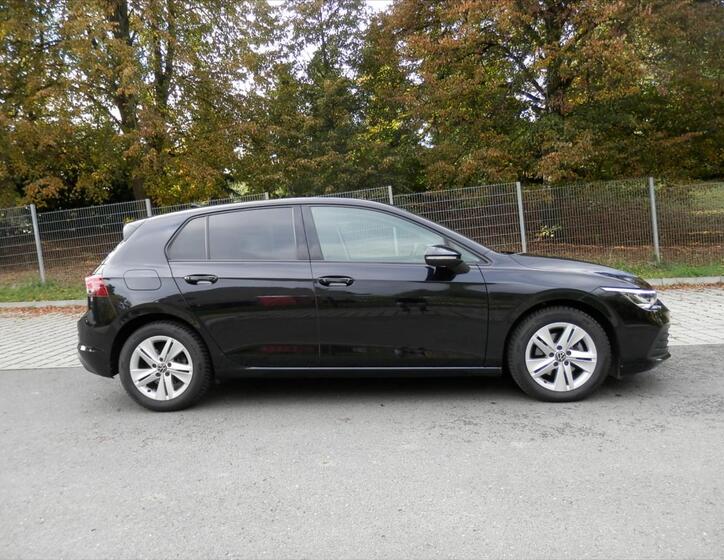 Volkswagen Golf 10
