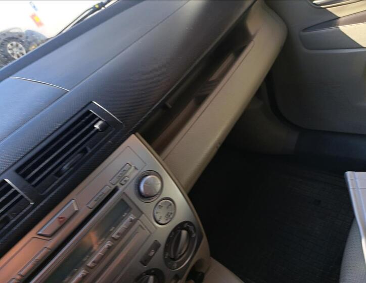 Mazda 2 25