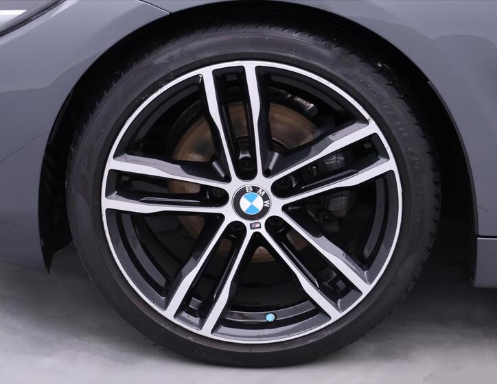 BMW Řada 4 38