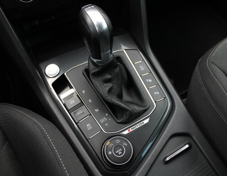 Volkswagen Tiguan 19