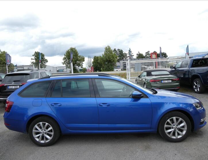 Škoda Octavia 12