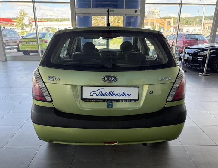 KIA Rio 5