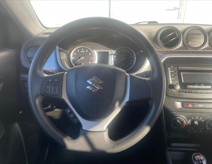 Suzuki Vitara 14