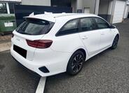 KIA Ceed 4