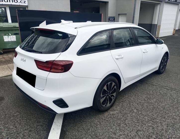 KIA Ceed 4