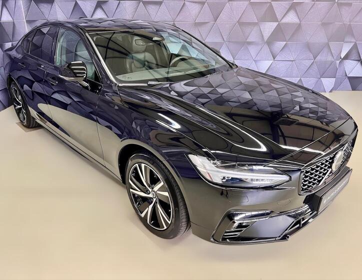 Volvo S90 4