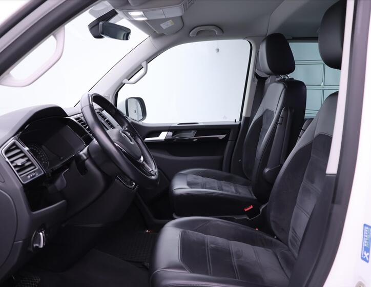 Volkswagen Multivan 11