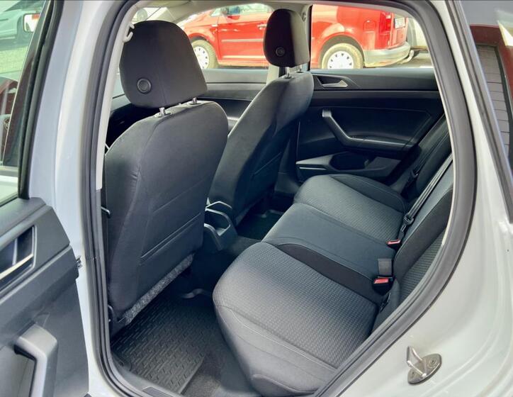 Volkswagen Polo 13