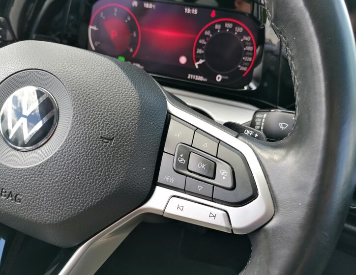 Volkswagen Golf 22