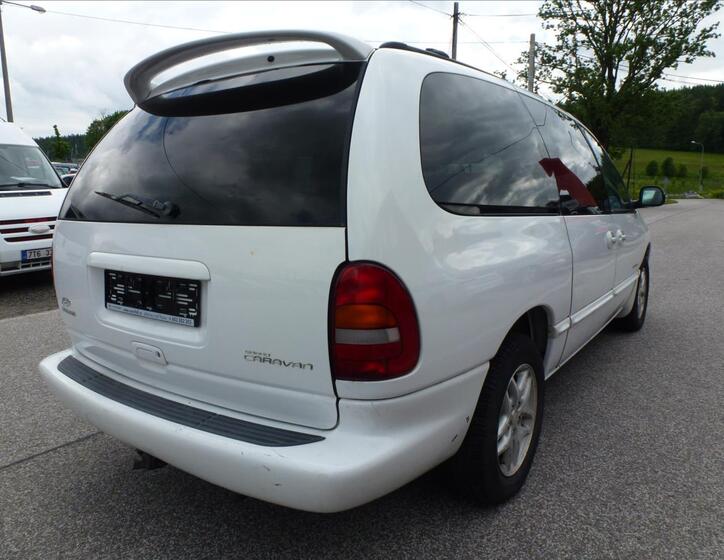 Dodge Grand Caravan 8